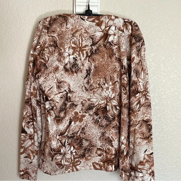 🆕 Chico’s 2 pc silk blend Frenchie tank & cardigan with sequins Size 0 - Picture 8 of 9